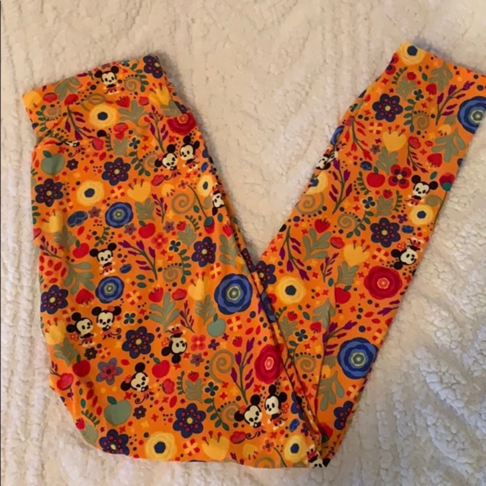 🌵LuLaRoe Disney Leggings (OS)
